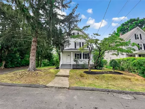 22 Wooster St, Seymour, CT 06483