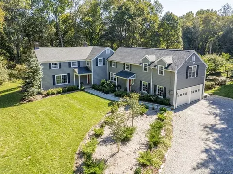 2 Richdale Dr, Wilton, CT 06897