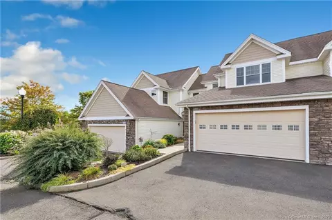 64 Kyles Way, Shelton, CT 06484