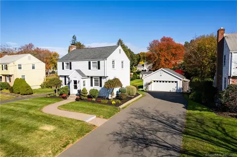 303 Walsh Ave, Newington, CT 06111