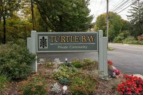 81 Turtle Bay Dr #81, Branford, CT 06405