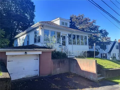 186 Highland Ave, Meriden, CT 06451