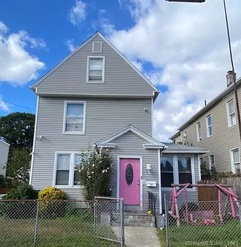 96 Beers St, Bridgeport, CT 06606