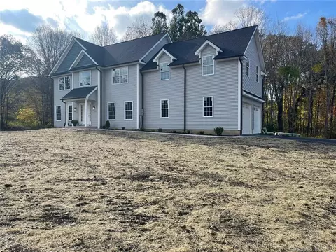 5 Anthonys Ln, New Milford, CT 06776