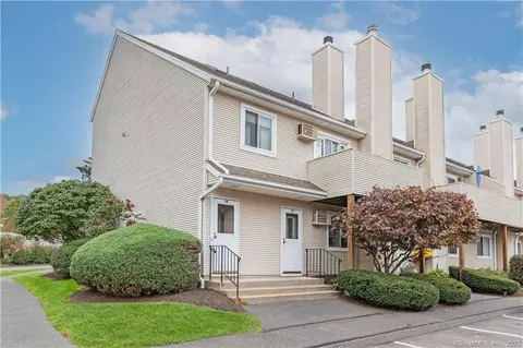 136 Pembroke Rd #5-38, Danbury, CT 06811