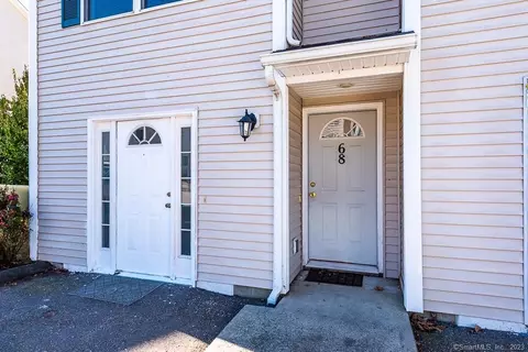 41 Palmer St #13, Norwich, CT 06360