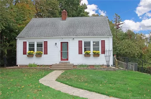 95 Arlington St, Meriden, CT 06450