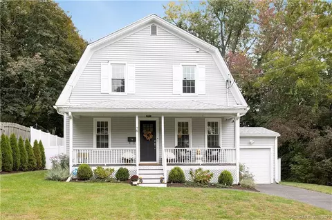 78 Sunset Ave, Fairfield, CT 06824