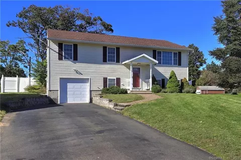 114 Meadow View Ter, East Haven, CT 06512