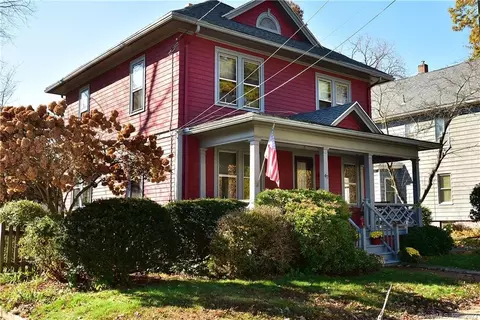 47 Capen St, Windsor, CT 06095