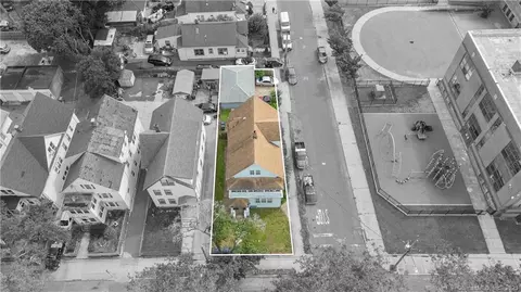 92 Truman St, New Haven, CT 06519