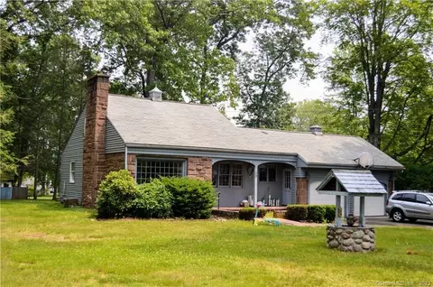50 Paul Spring Rd, Farmington, CT 06032
