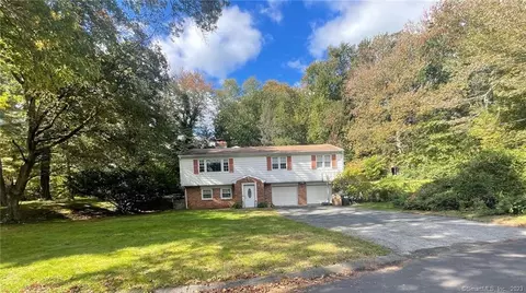 54 Little John Ln, Stamford, CT 06907