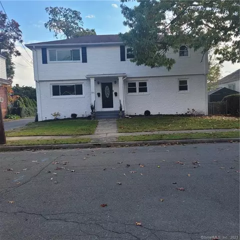 48 Chew St, West Haven, CT 06516