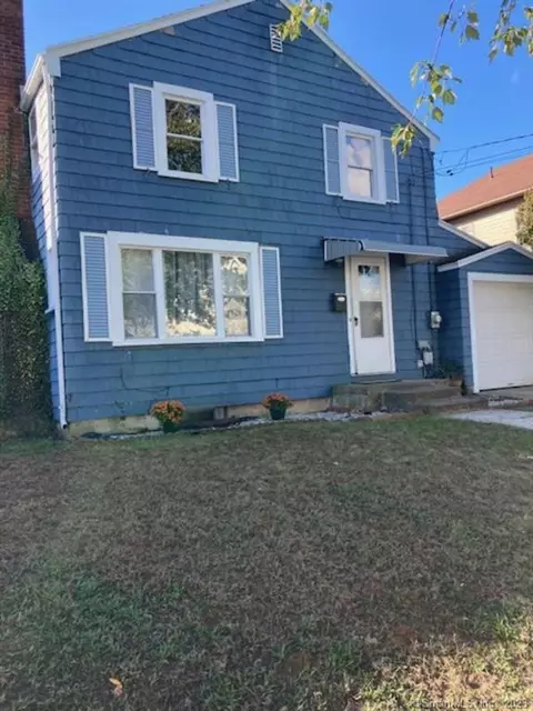 83 Burnham St, Hartford, CT 06112