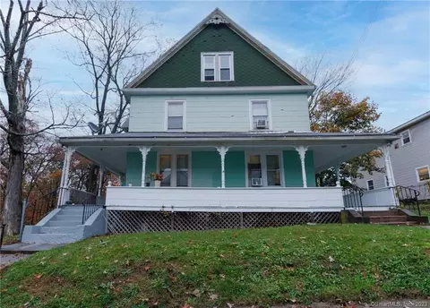 59 Winter St, Manchester, CT 06040