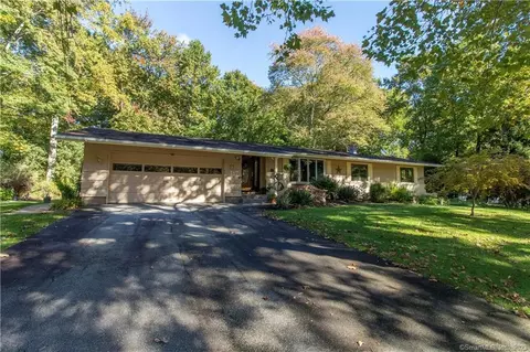 317 Knight Ln, Orange, CT 06477