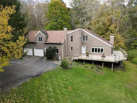 197 Torrington Rd, Litchfield, CT 06759