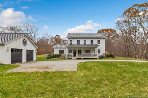 35 Valley Rd, Easton, CT 06612