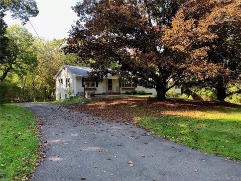 146 Clapboard Rd, Bridgewater, CT 06752