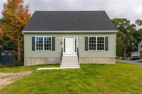 78 Virginia Ave, Groton, CT 06340