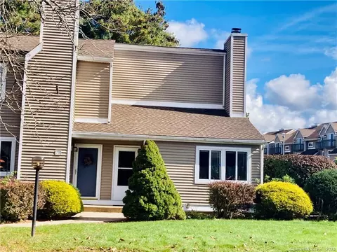 60 Old Town Rd #80, Vernon, CT 06066