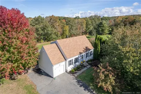 17 Jasper Ln, Madison, CT 06443