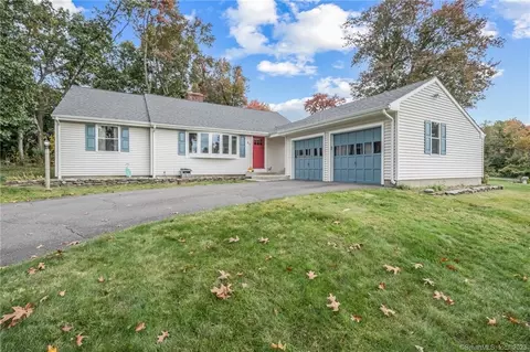 81 Shipman Dr, Glastonbury, CT 06033