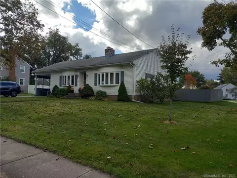 18 Alice Dr, Manchester, CT 06042