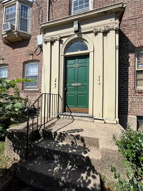 819 Connecticut Ave, Bridgeport, CT 06607