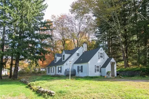 12 Birch Rd, Danbury, CT 06811