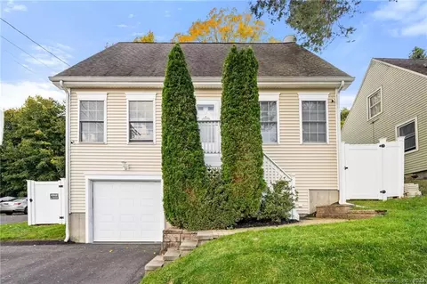 15 S St Ext, Bristol, CT 06010