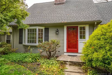 27 Talcott Notch Rd, Avon, CT 06001