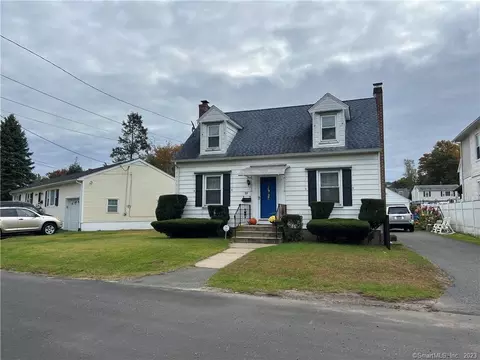 37 Arbor St, Waterbury, CT 06706