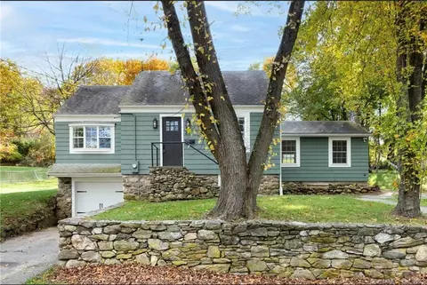 24 Bushnell Ave, Watertown, CT 06779