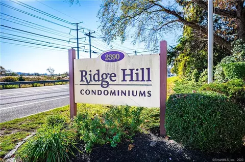 2390 State St #2F, Hamden, CT 06517