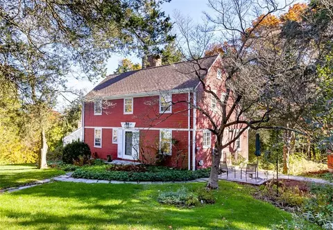 76 S Mountain Dr, New Britain, CT 06052