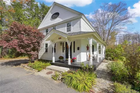 568 Storrs Rd, Mansfield, CT 06250