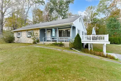 90 Abbey Rd, East Hampton, CT 06424