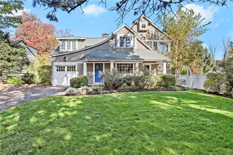 5 Laforge Rds, Darien, CT 06820