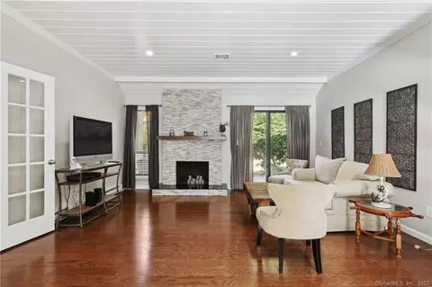 883 Heritage Vlg #B, Southbury, CT 06488