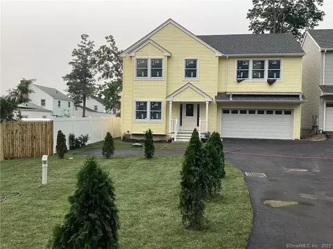 260 Cedarwood Rd, Stamford, CT 06903