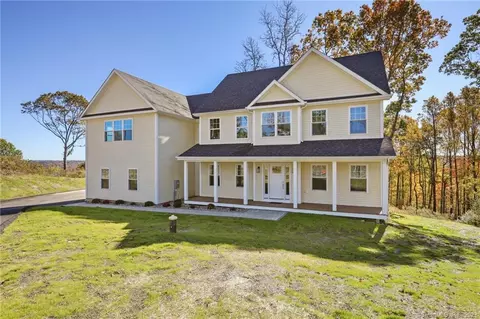 28 Hunting Ridge Rd, Brookfield, CT 06804