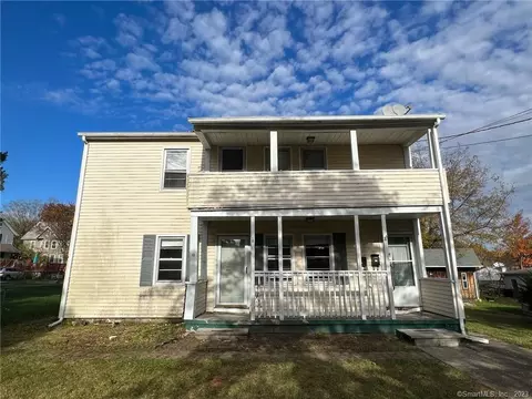 18 Wilson St, Griswold, CT 06351