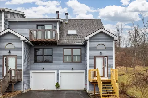 408 Lake Vista Dr #408, East Hampton, CT 06424