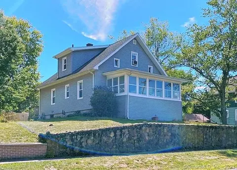 203 Murray St, Meriden, CT 06450