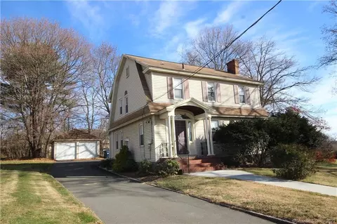 11 Crane St, Danbury, CT 06810