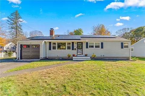 219 S New Rd, Hamden, CT 06518