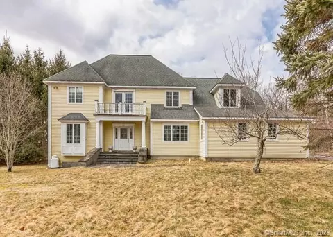 67 Deer Hill Rd, Redding, CT 06896
