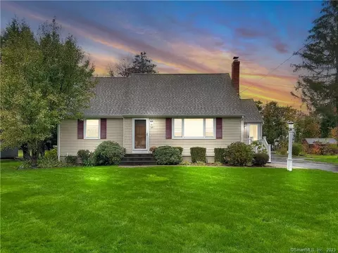 45 North Rd, East Granby, CT 06026